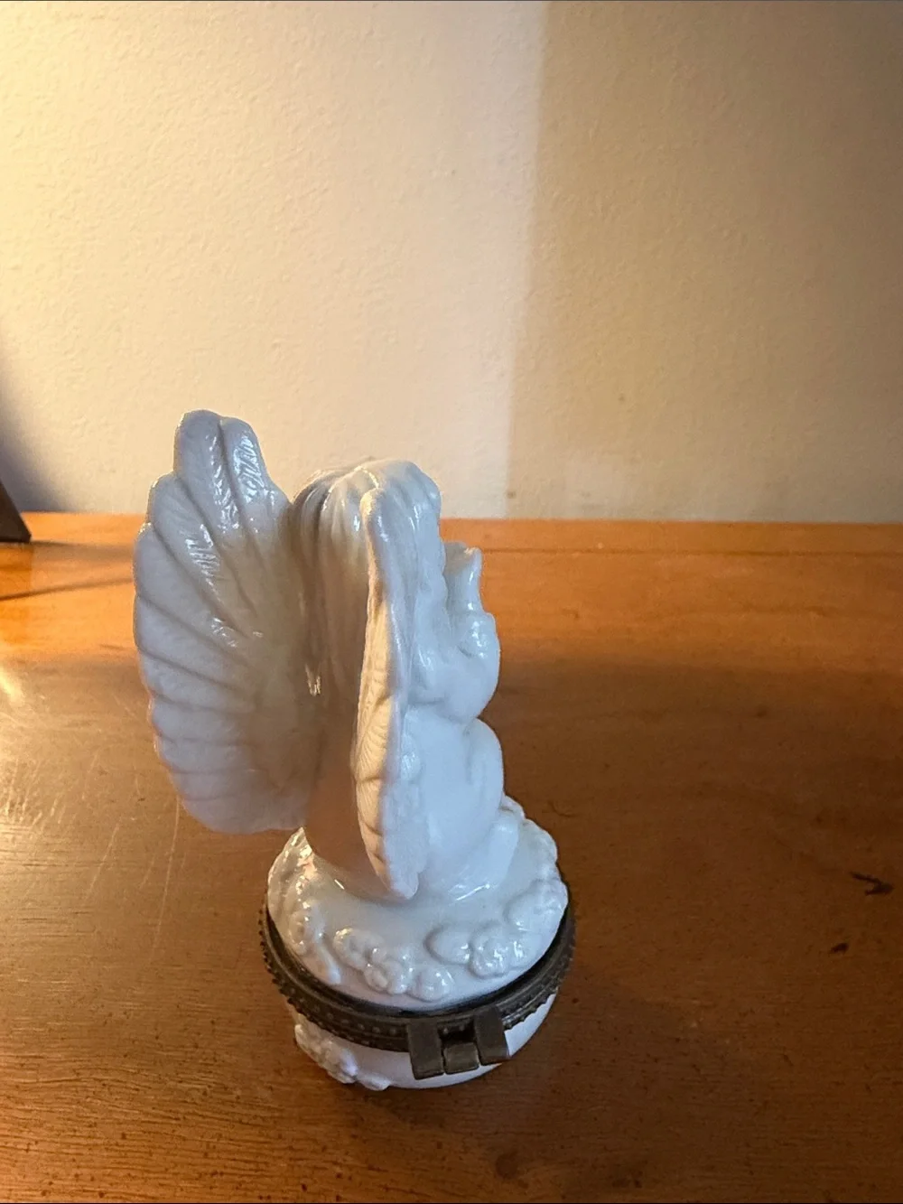 Vintage White Porcelain Cherub Angel Hinged Trinket Box Rose Base